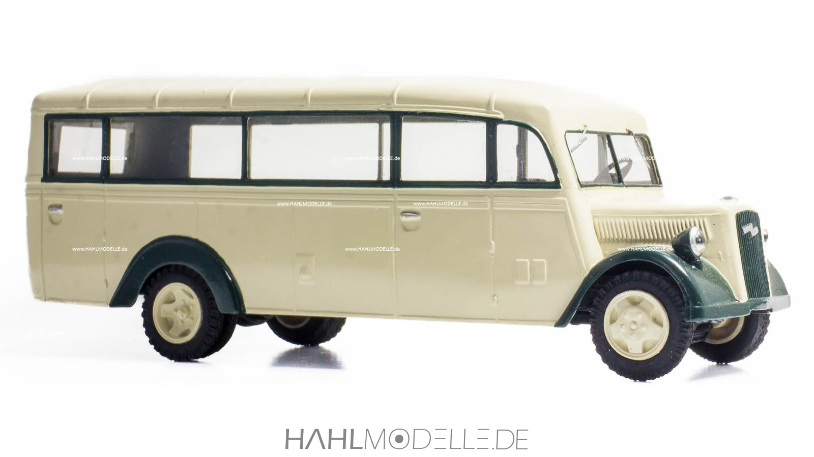 Opel Blitz 3 to Typ 3,6-47 NR, Bus (Ludewig), beige-grün, Vector Models, hahlmodelle.de