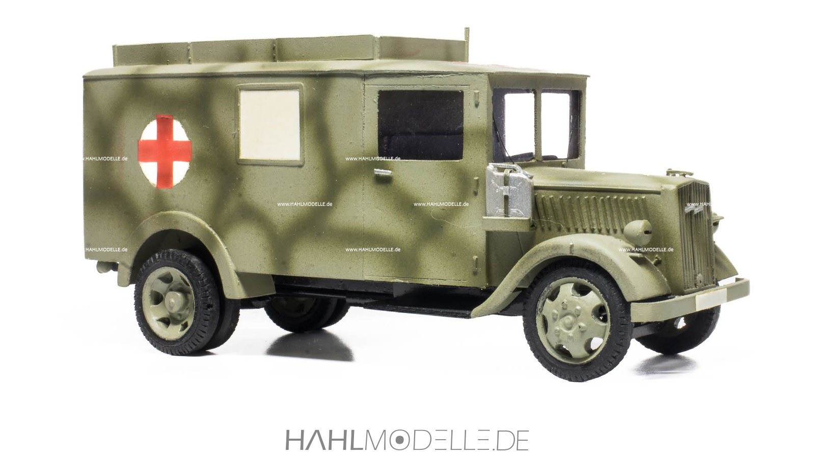 Opel Blitz 3 to Typ 3,6-36 S, Sanitätskraftwagen mit Einheitsführerhaus, grün, Vector Models, hahlmodelle.de