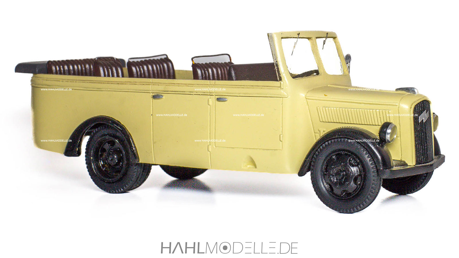 Opel Blitz 1,5 to Typ 2,5-45, Bus (Kässbohrer), beige, Vector Models, hahlmodelle.de