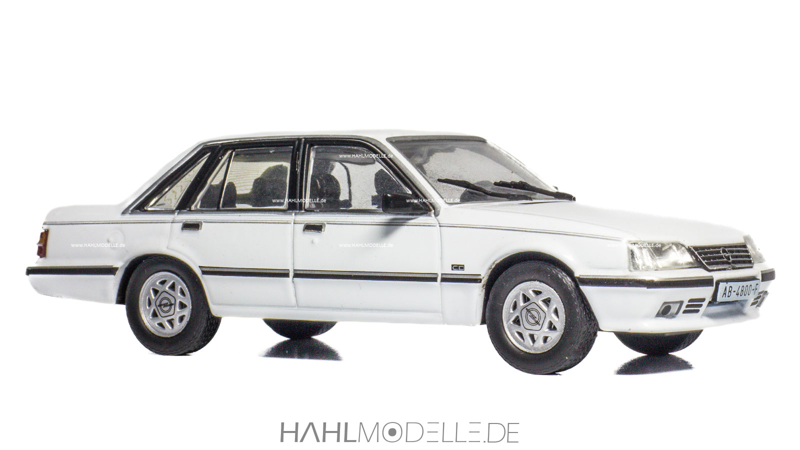 Opel Senator A2, Limousine, weiß, Ixo, hahlmodelle.de