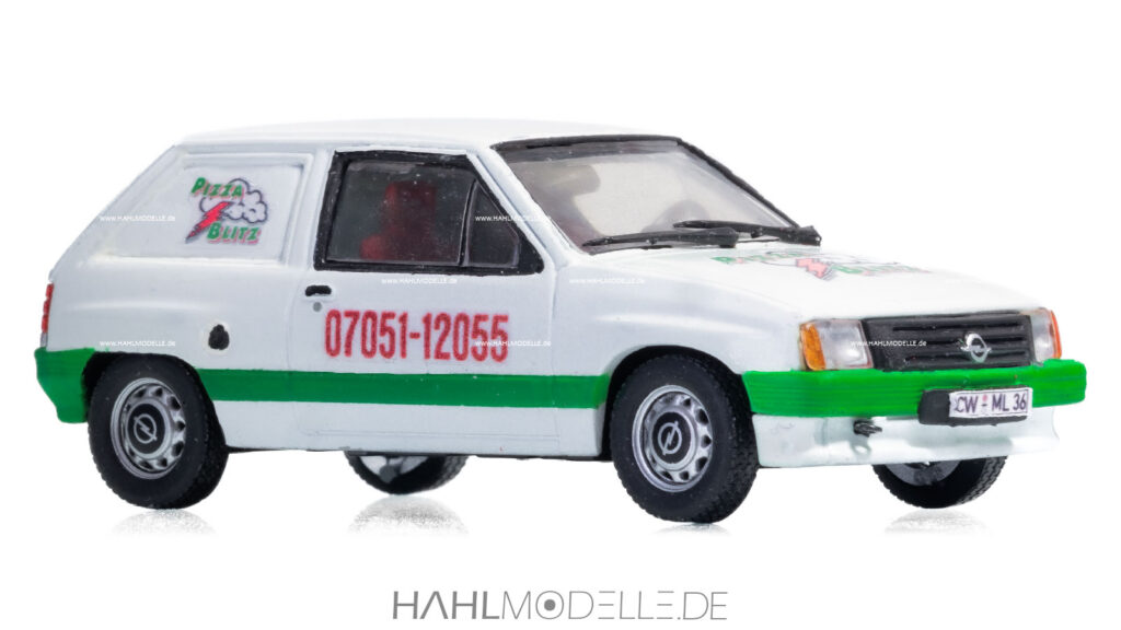 Opel Corsa A, Kastenwagen, weiß/grün, Code-3 (Basis: Ixo), hahlmodelle.de