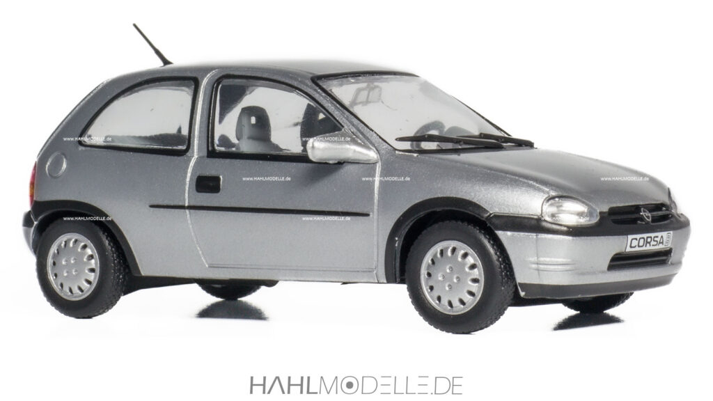 Opel Corsa B, Schrägheck-Limousine, silber, Ixo, hahlmodelle.de