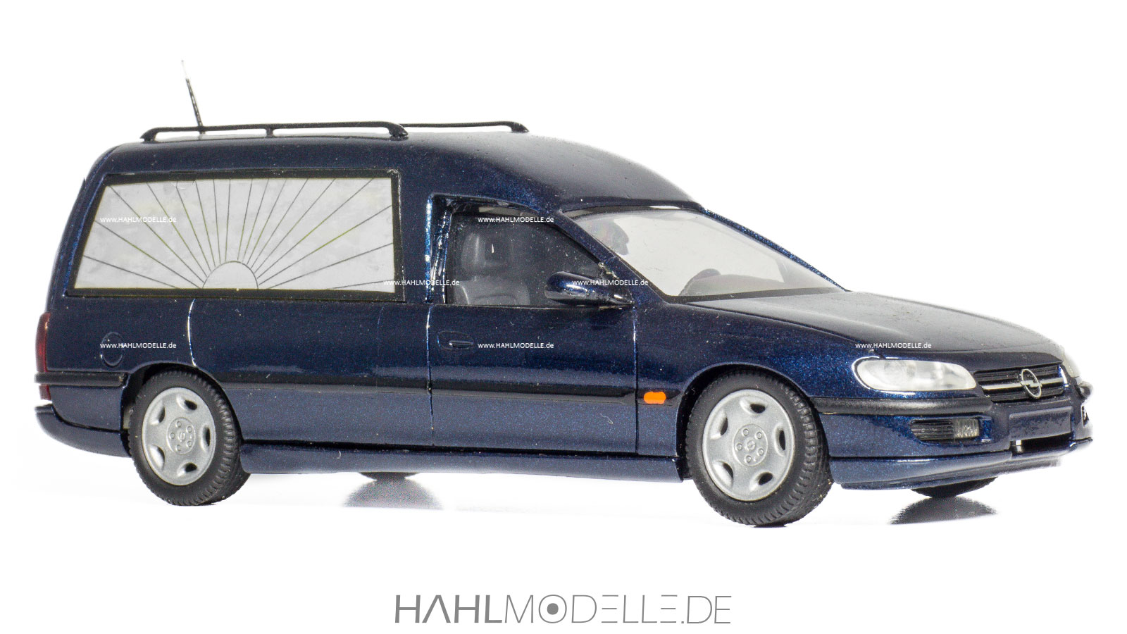 Opel Omega B Bestatter (Pollmann), Kombi, blau, Code-3 (Basis: Schuco), hahlmodelle.de