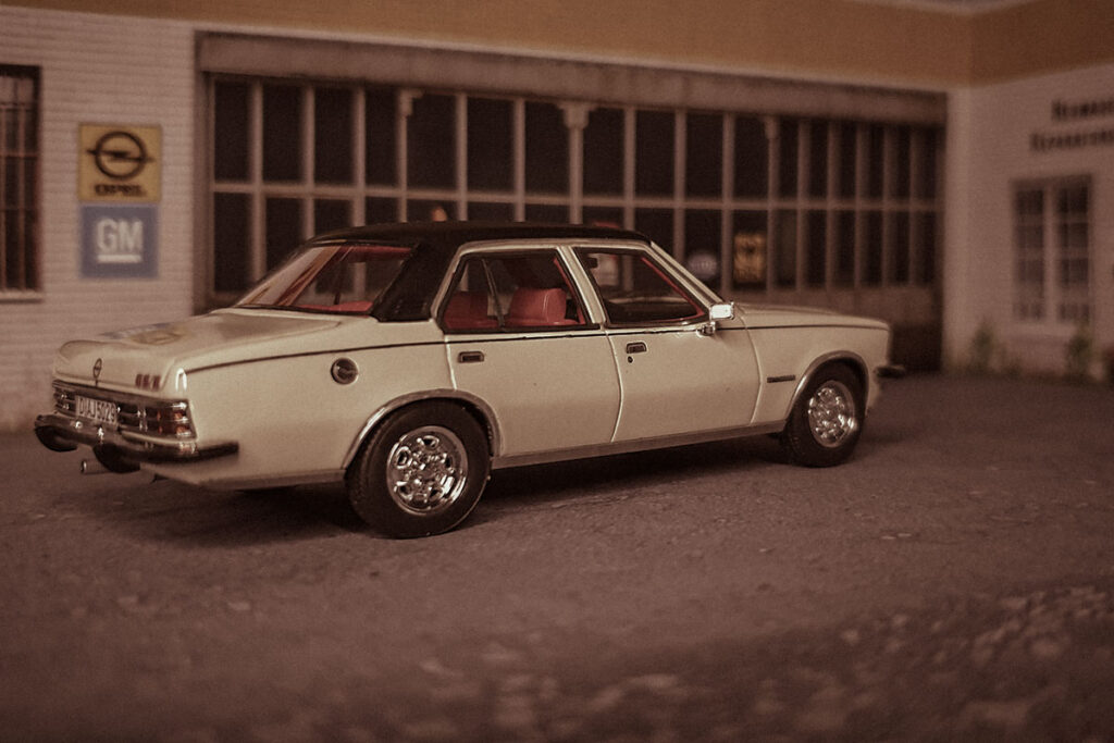 Opel Commodore B GS/E Limousine | hahlmodelle.de