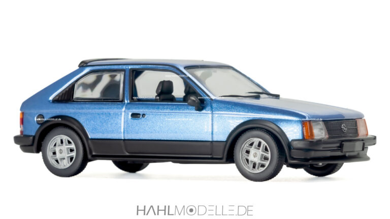 Opel Kadett D SR, Limousine, blau, Maxichamps, hahlmodelle.de