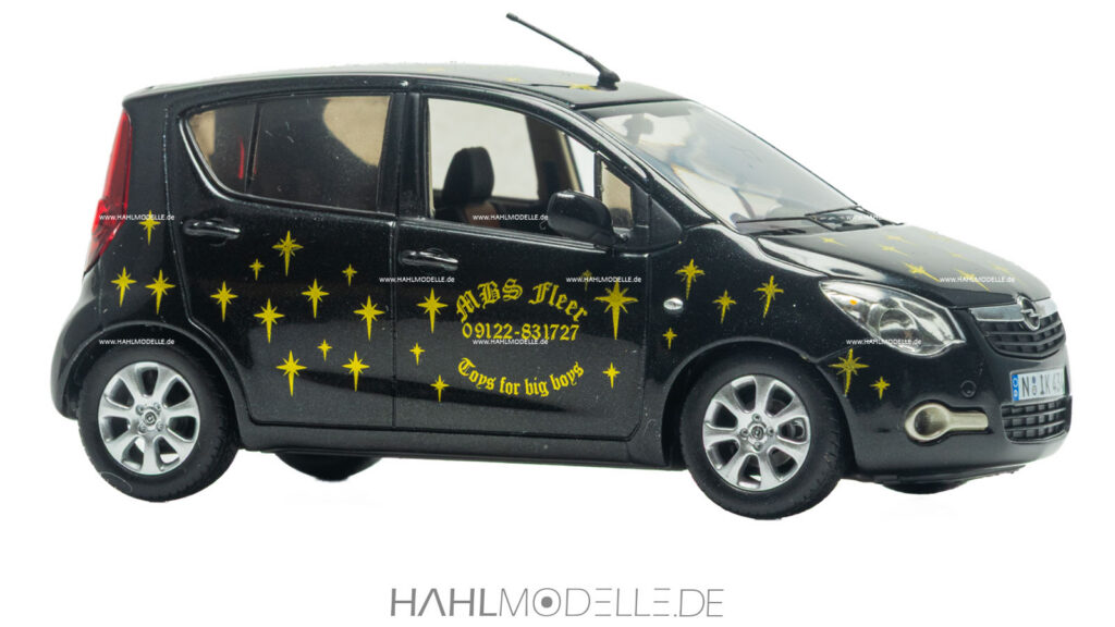 Opel Agila B, Weihnachtsmodell 2009, Microvan, schwarz/gold, Schuco, hahlmodelle.de