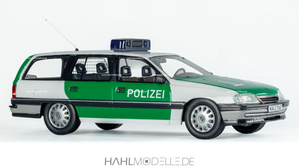 Opel Omega A2 Caravan, Polizei Mannheim, Kombi, weiß/grün, Autocult (für Peter Nasshan Modellautos), hahlmodelle.de