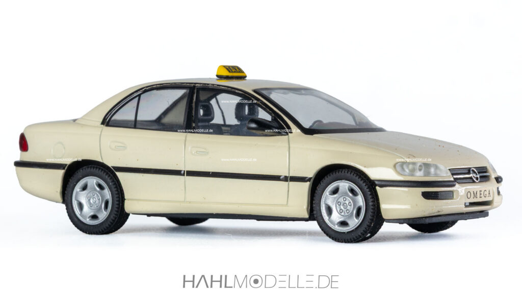 Opel Omega B, Taxi, Stufenheck-Limousine, elfenbein, Schuco, hahlmodelle.de